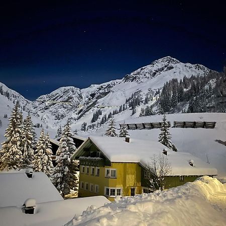 Arlberg Stuben - Das Kleine, Feine Hotel Щубен ам Арлберг Екстериор снимка
