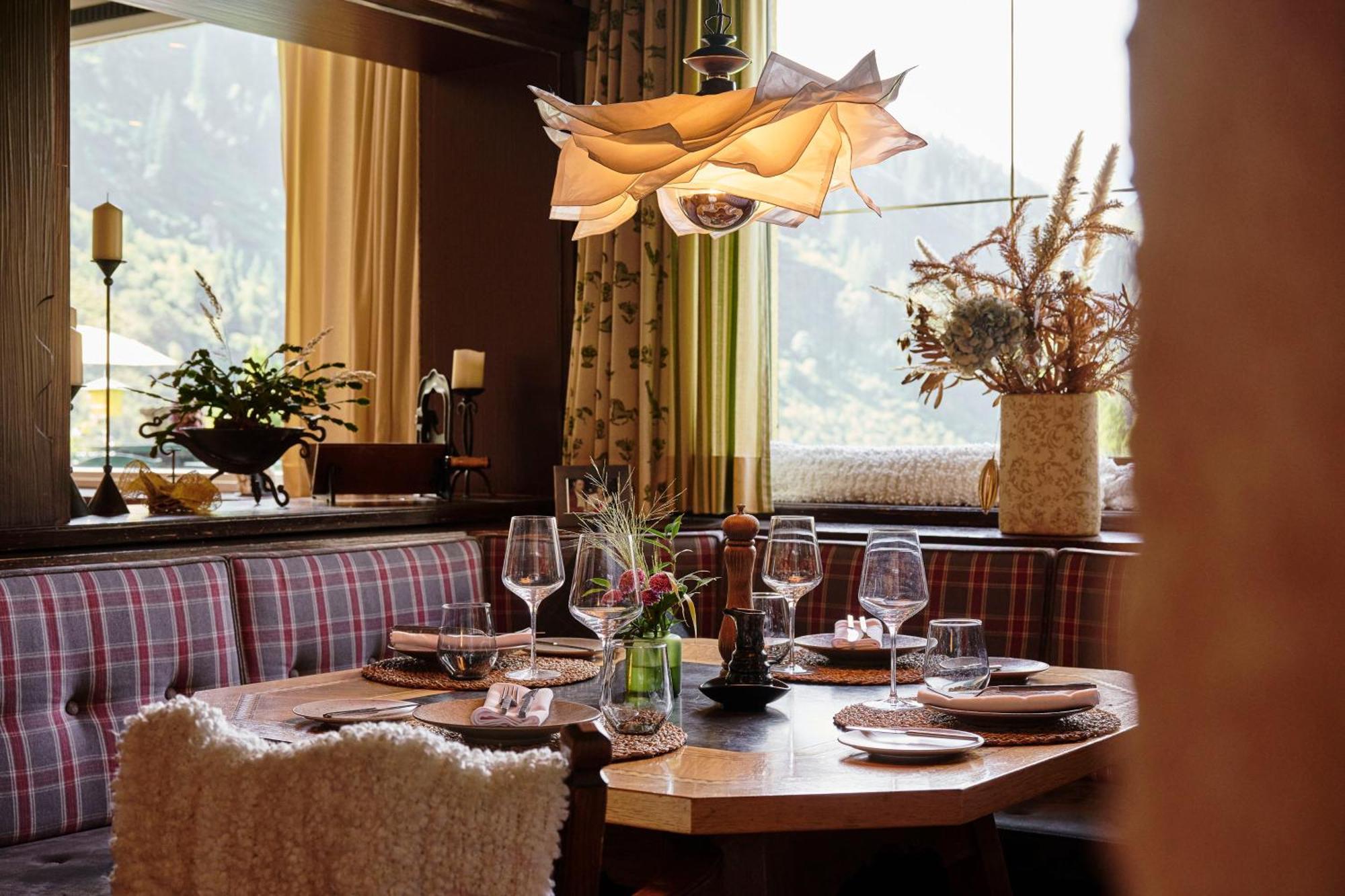 Arlberg Stuben - Das Kleine, Feine Hotel Щубен ам Арлберг Екстериор снимка
