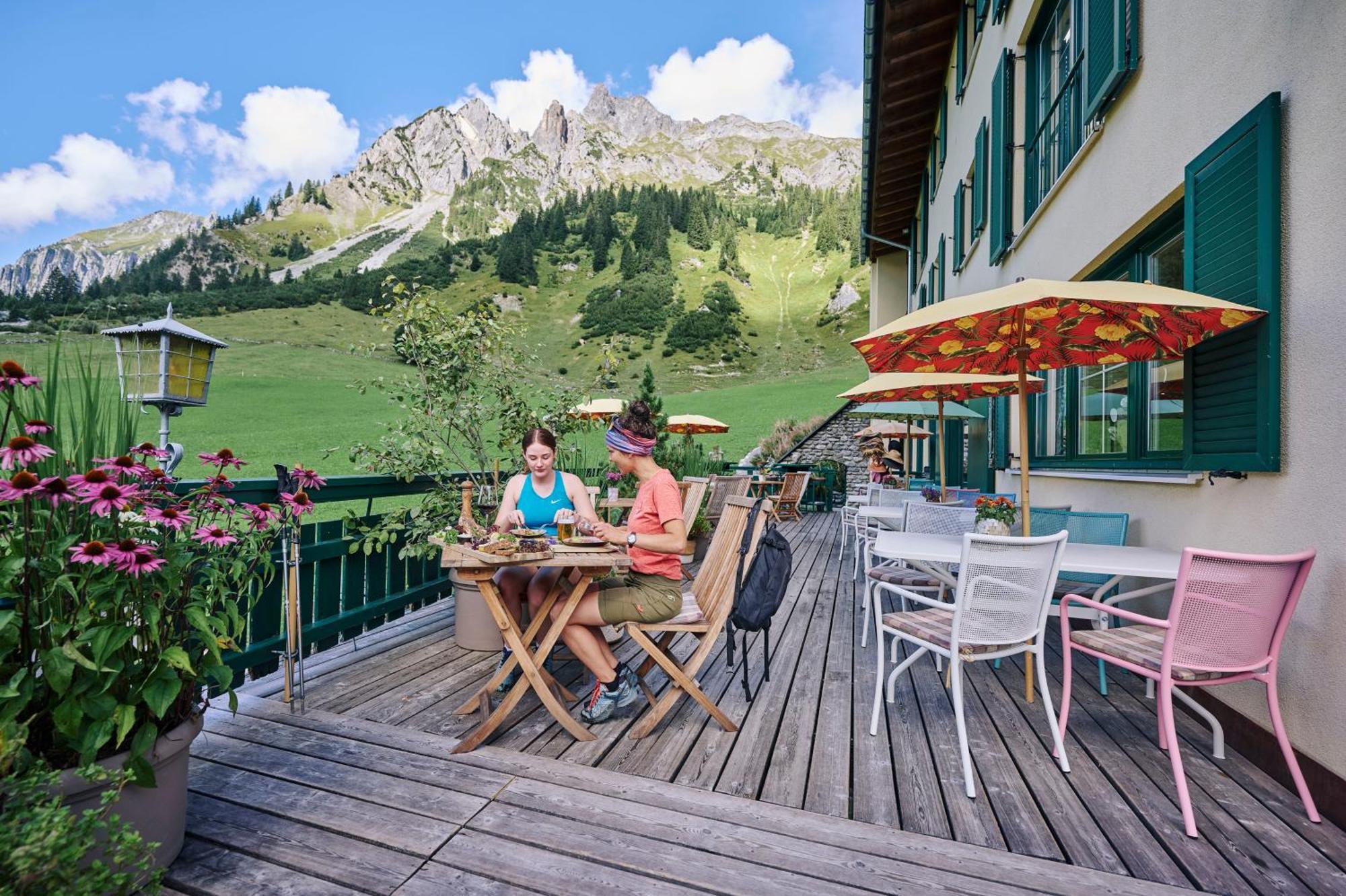 Arlberg Stuben - Das Kleine, Feine Hotel Щубен ам Арлберг Екстериор снимка